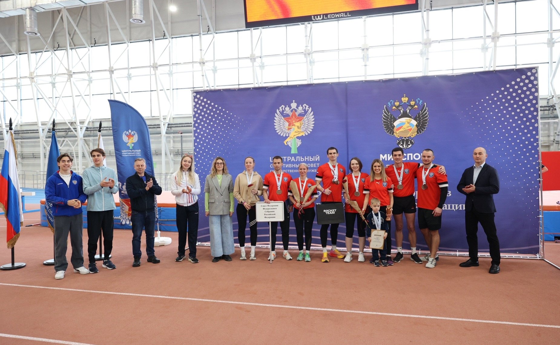 Роман Маслов вместе с командой Совета Федерации принял участие в XVIII Спартакиаде по лёгкой атлетике