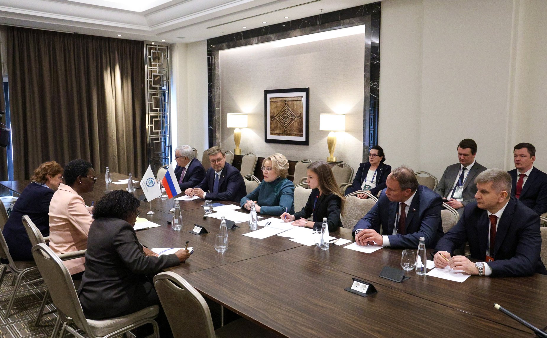 Валентина Матвиенко провела встречу с Президентом МПС Тулией Эксон