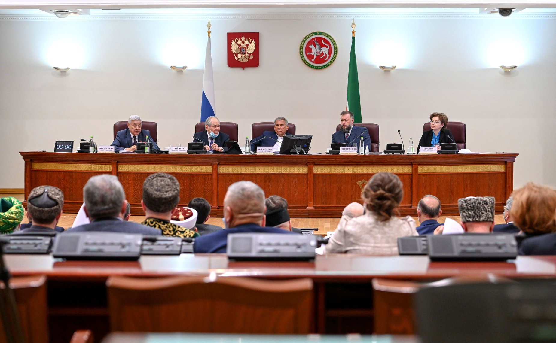 Фарит Мухаметшин принял участие в заседании Республиканского оргкомитета по подготовке и проведению юбилейных торжеств по случаю 1100-летия официального принятия ислама Волжской Булгарией