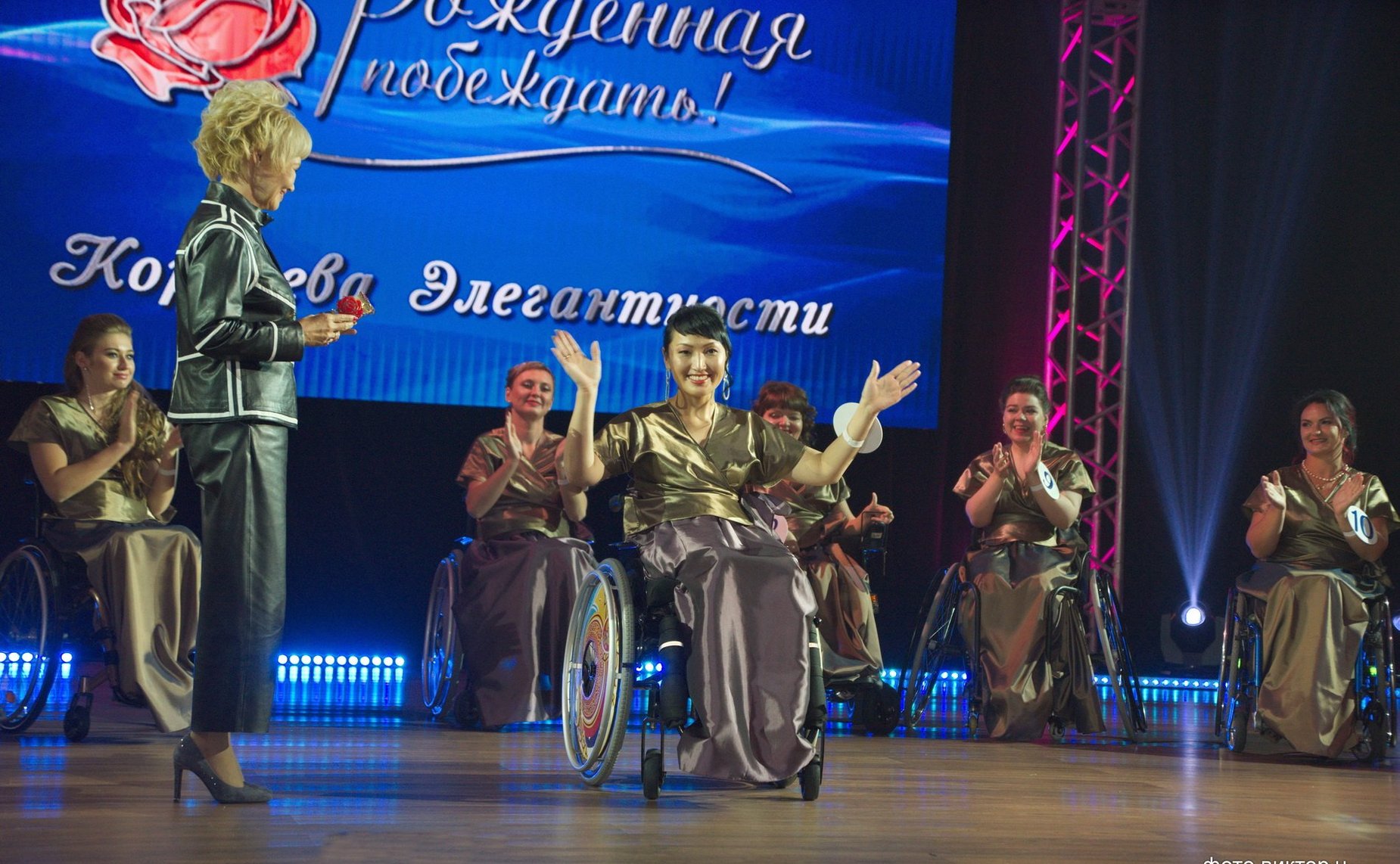 Маргарита Павлова и Дина Оюн приняли участие в социально-культурном проекте, направленном на поддержку девушек с ограниченными возможностями здоровья