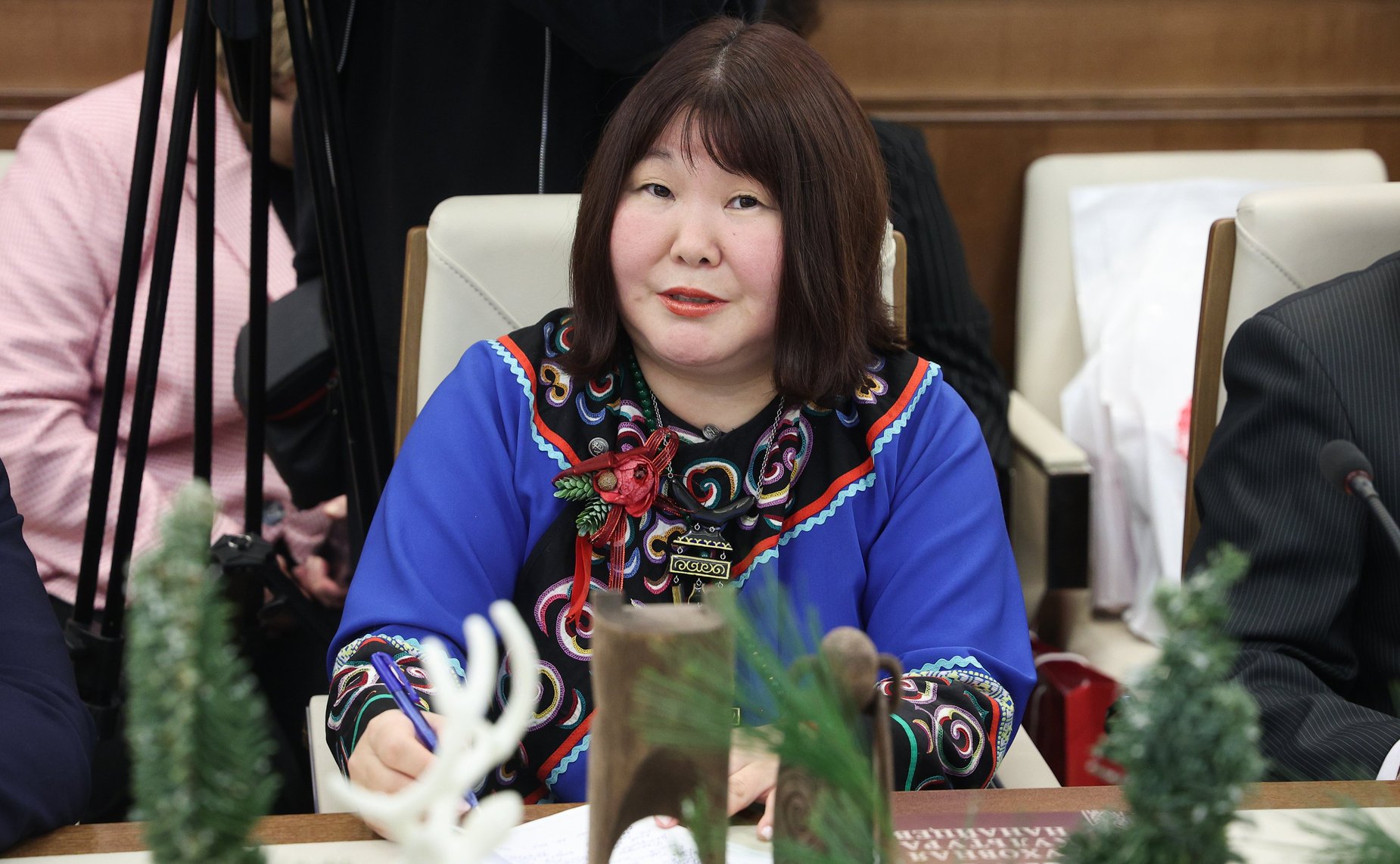 В Совете Федерации состоялась торжественная церемония вручения дипломов выпускникам образовательной программы «Актуальные проблемы и эффективные практики устойчивого развития коренных малочисленных народов Севера, Сибири и Дальнего Востока РФ»