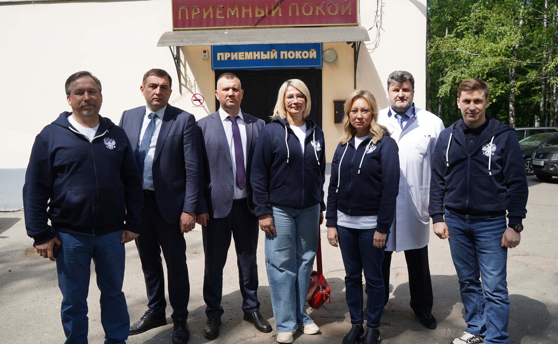 Сенаторы РФ посетили «Хирургический корпус ГБУЗ «Брянская областная детская больница» и провели беседу с врачами по актуальным вопросам сферы здравоохранения