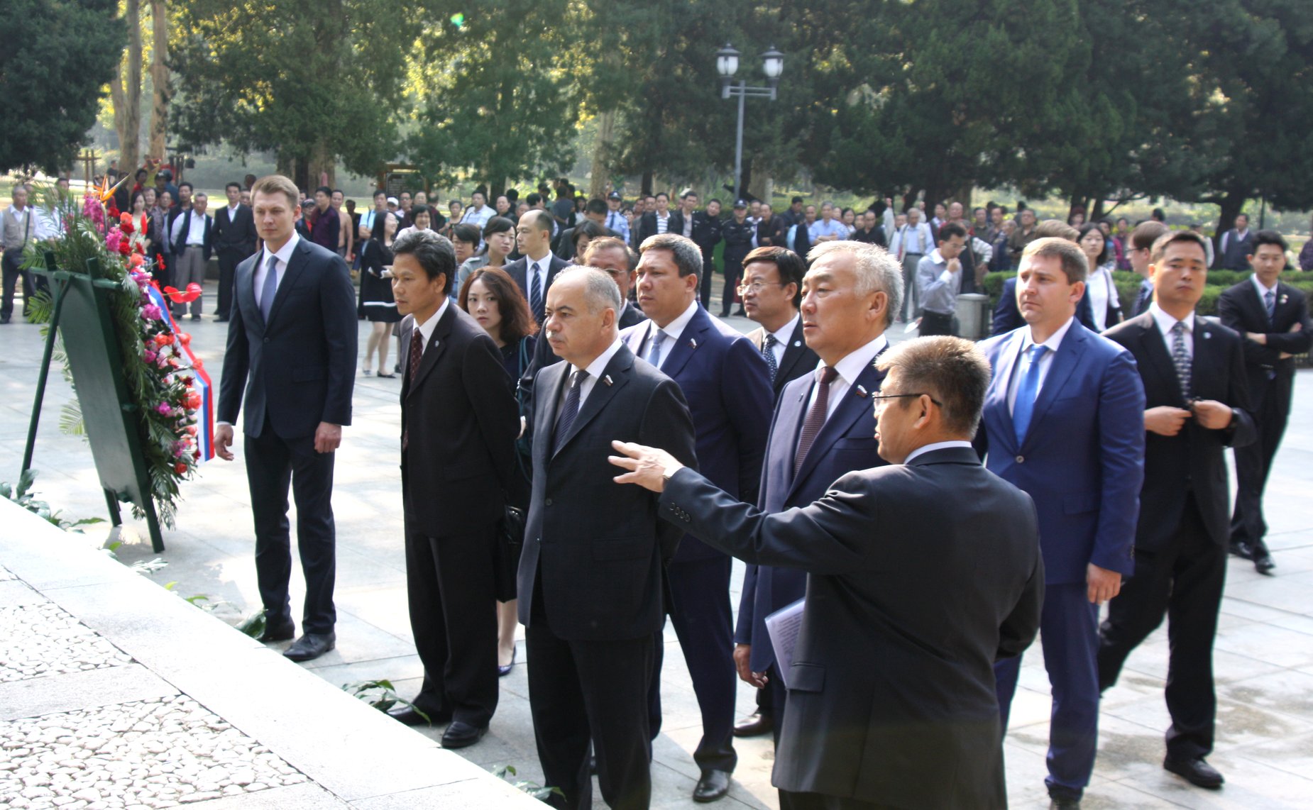 И. Умаханов Делегация Совета Федерации с визитом в КНР