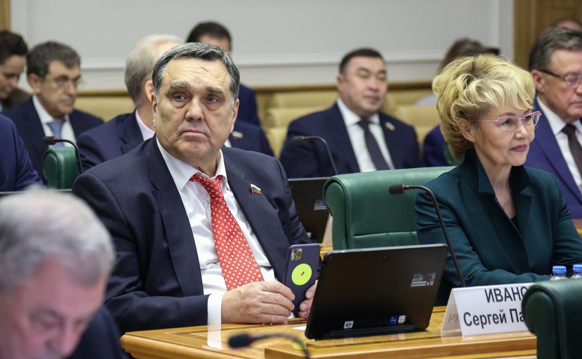 В Совете Федерации состоялся «открытый диалог» с генеральным директором акционерного общества «ДОМ.РФ»