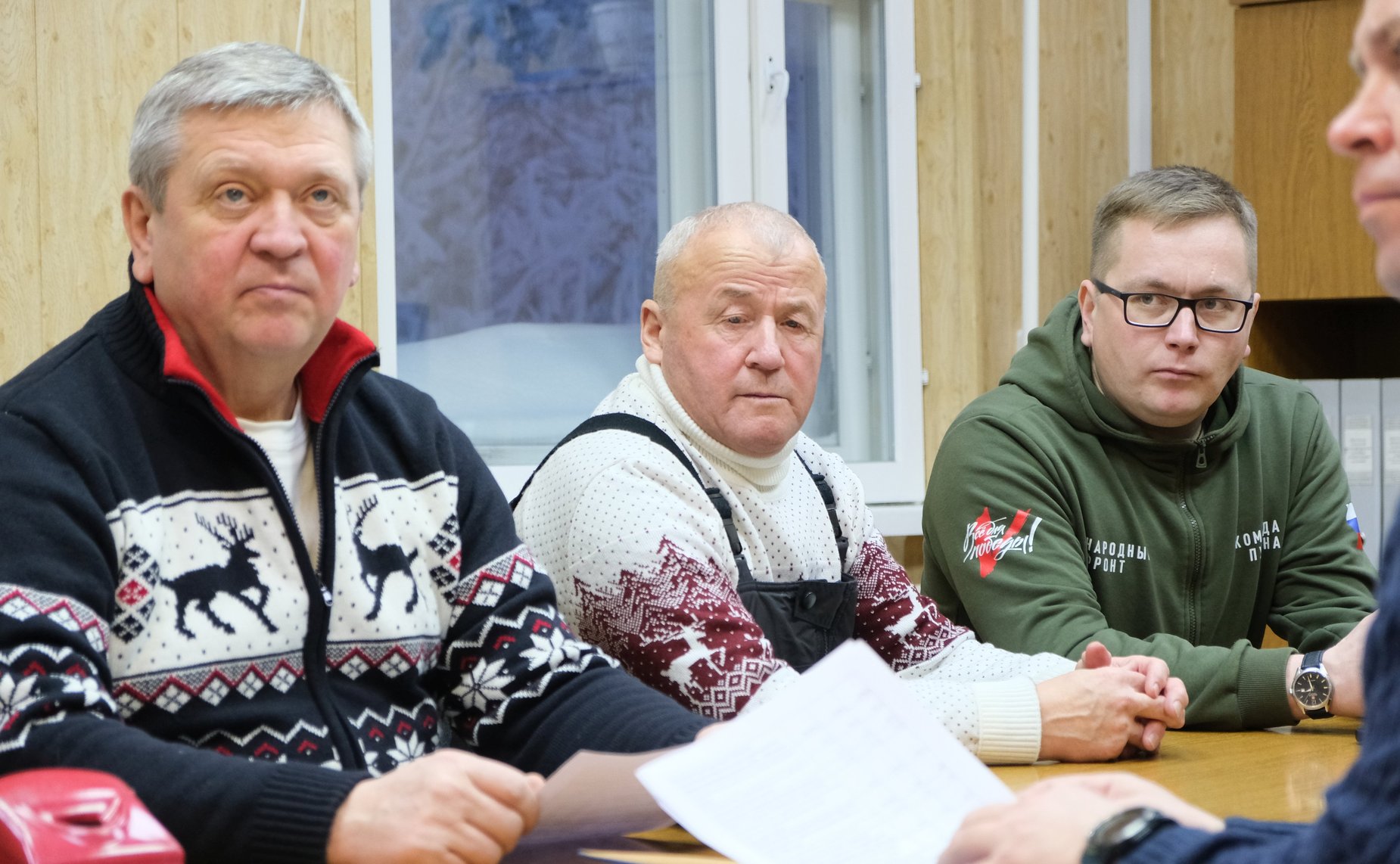 Александр Лутовинов совершил рабочую поездку в посёлок Нельмин-Нос