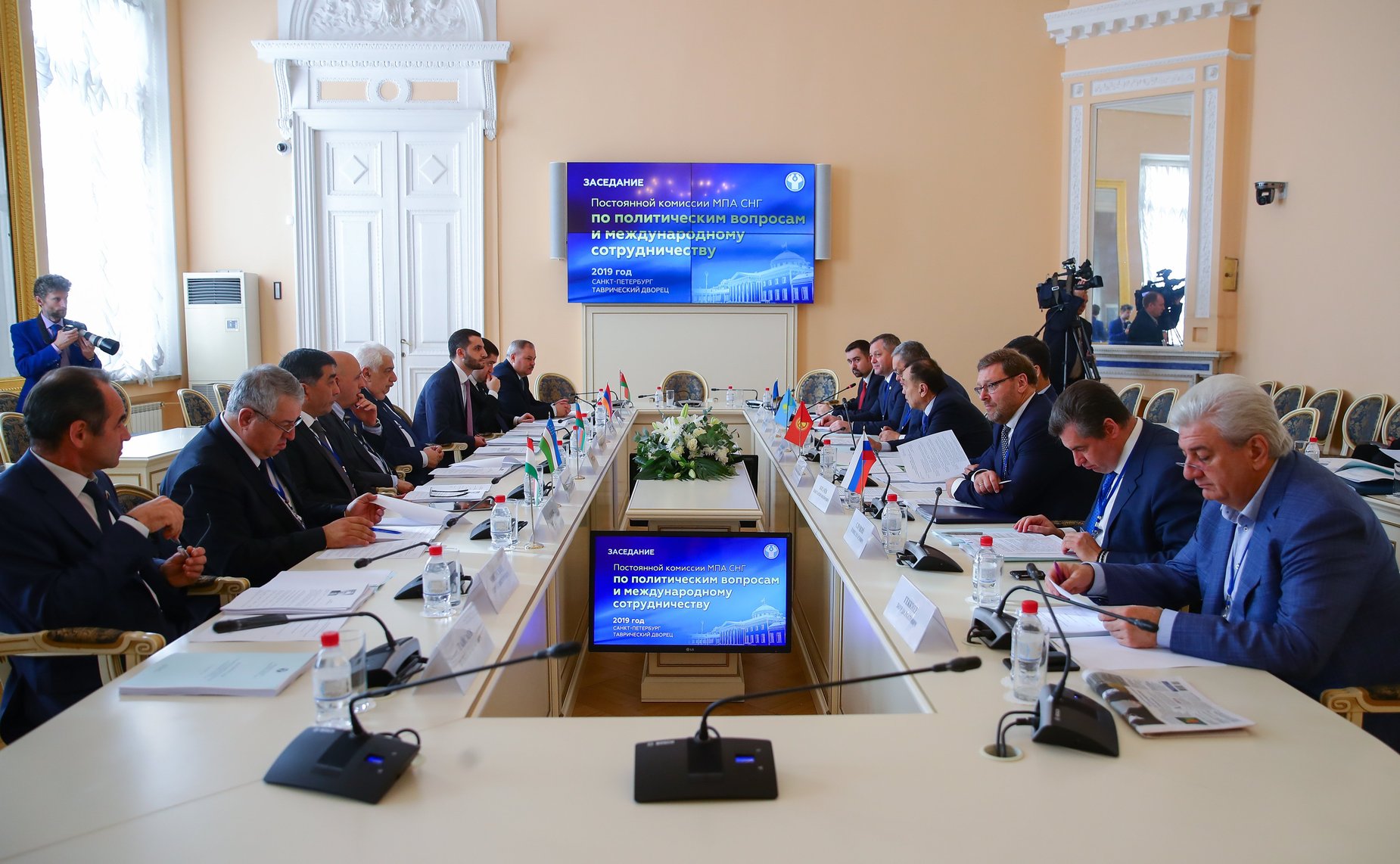 Заседание постоянной комиссии МПА СНГ по политическим вопросам и международному сотрудничеству