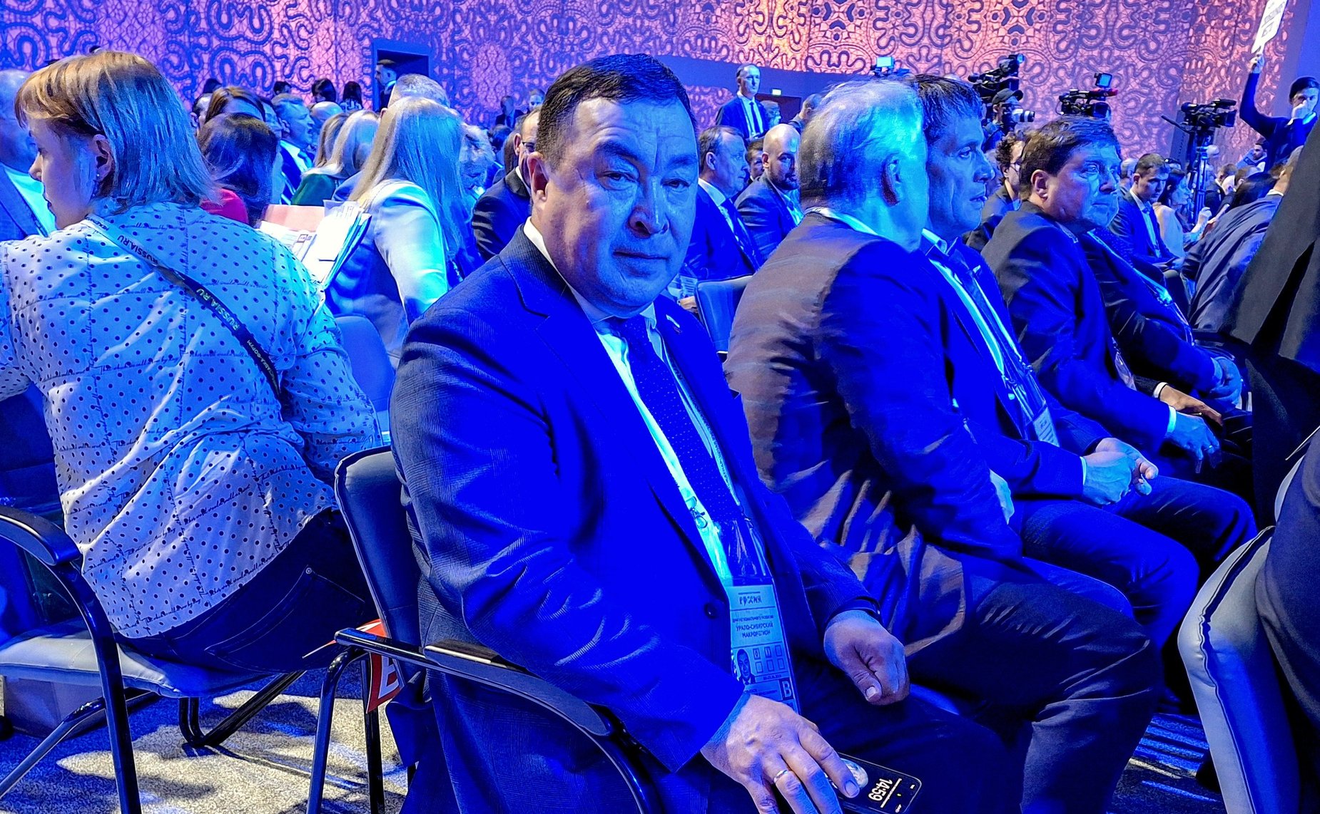 Александр Новьюхов принял участие в пленарной сессии «Урало-Сибирский макрорегион: пространство будущего»