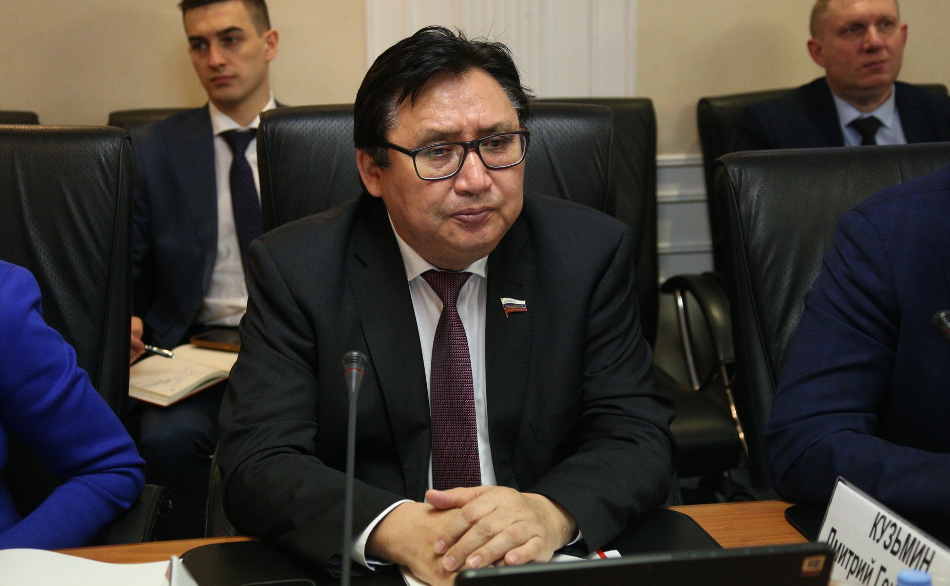 Александр Акимов