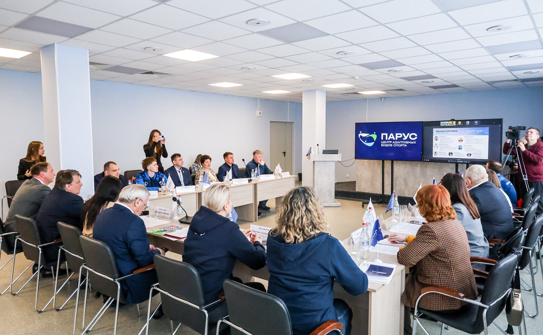 Сенаторы посетили государственное автономное образовательное учреждение дополнительного образования Нижегородской области «Спортивная школа „Региональный центр адаптивных видов спорта“»