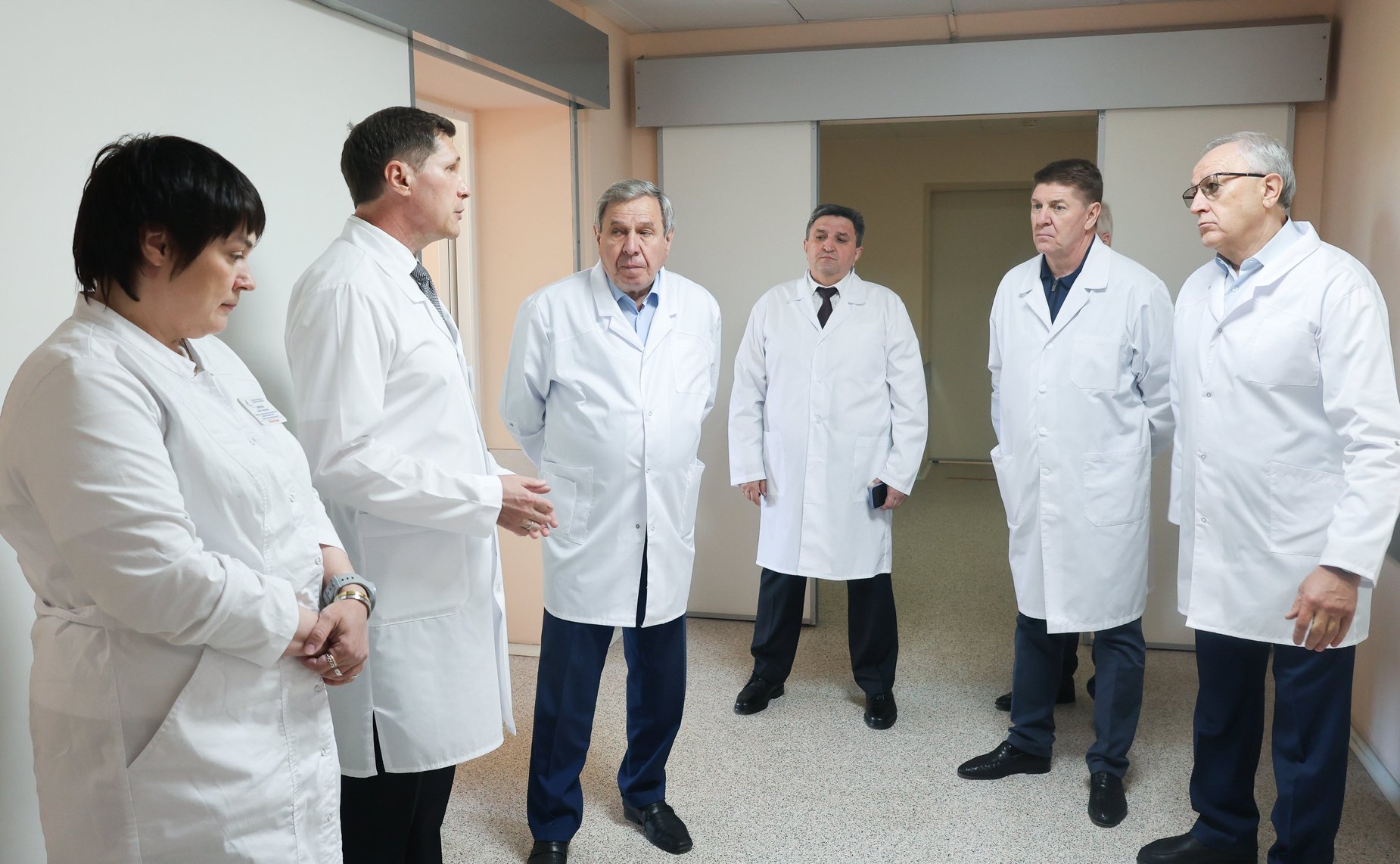 В ходе поездки сенаторы РФ осмотрели важный объект здравоохранения — областной кардиологический диспансер