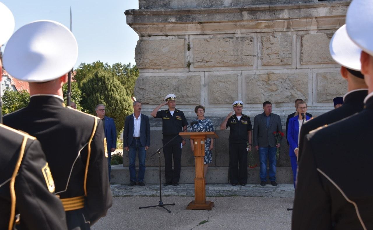 Екатерина Алтабаева приняла участие в митинге-реквиеме к 167-летию окончания Первой обороны Севастополя