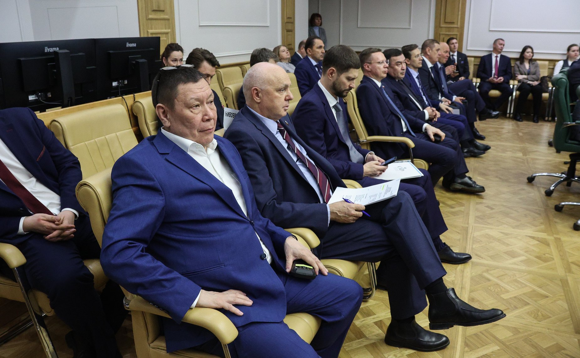 В Совете Федерации состоялся «открытый диалог» с генеральным директором акционерного общества «ДОМ.РФ»