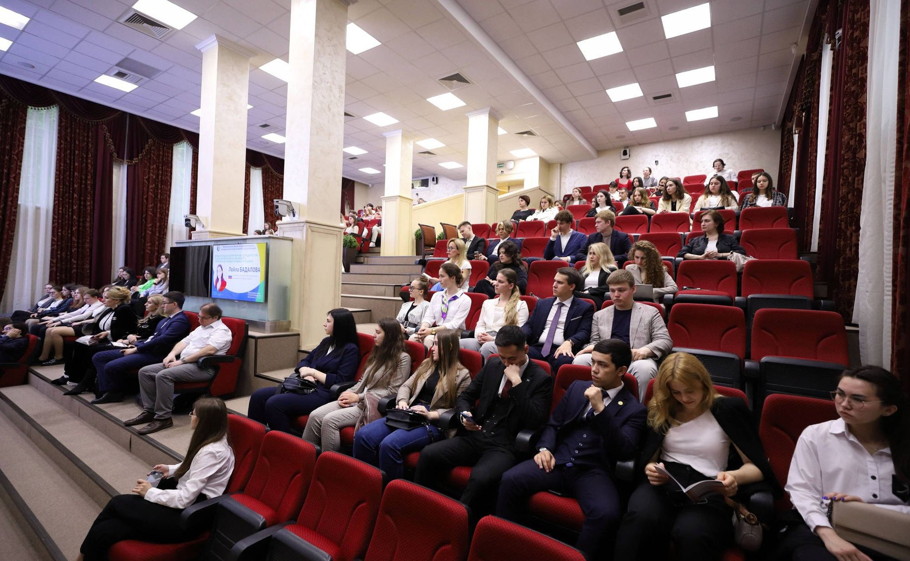 Маргарита Павлова открыла панельную сессию Международного Форума народной демократии «Народная дипломатия: традиции и инновации»