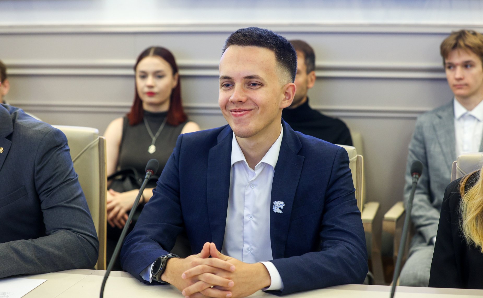 Наталья Мельникова провела встречу с активистами молодежного землячества Псковской области