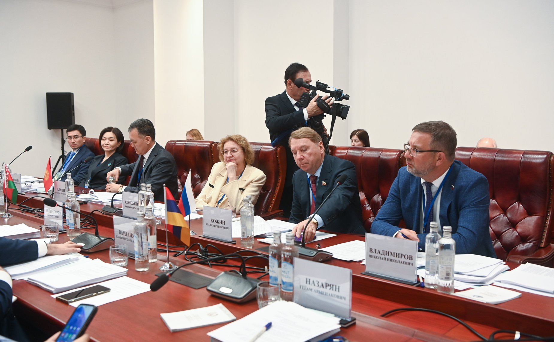 Сенаторы РФ приняли участие в заседании Постоянной комиссии МПА СНГ по правовым вопросам