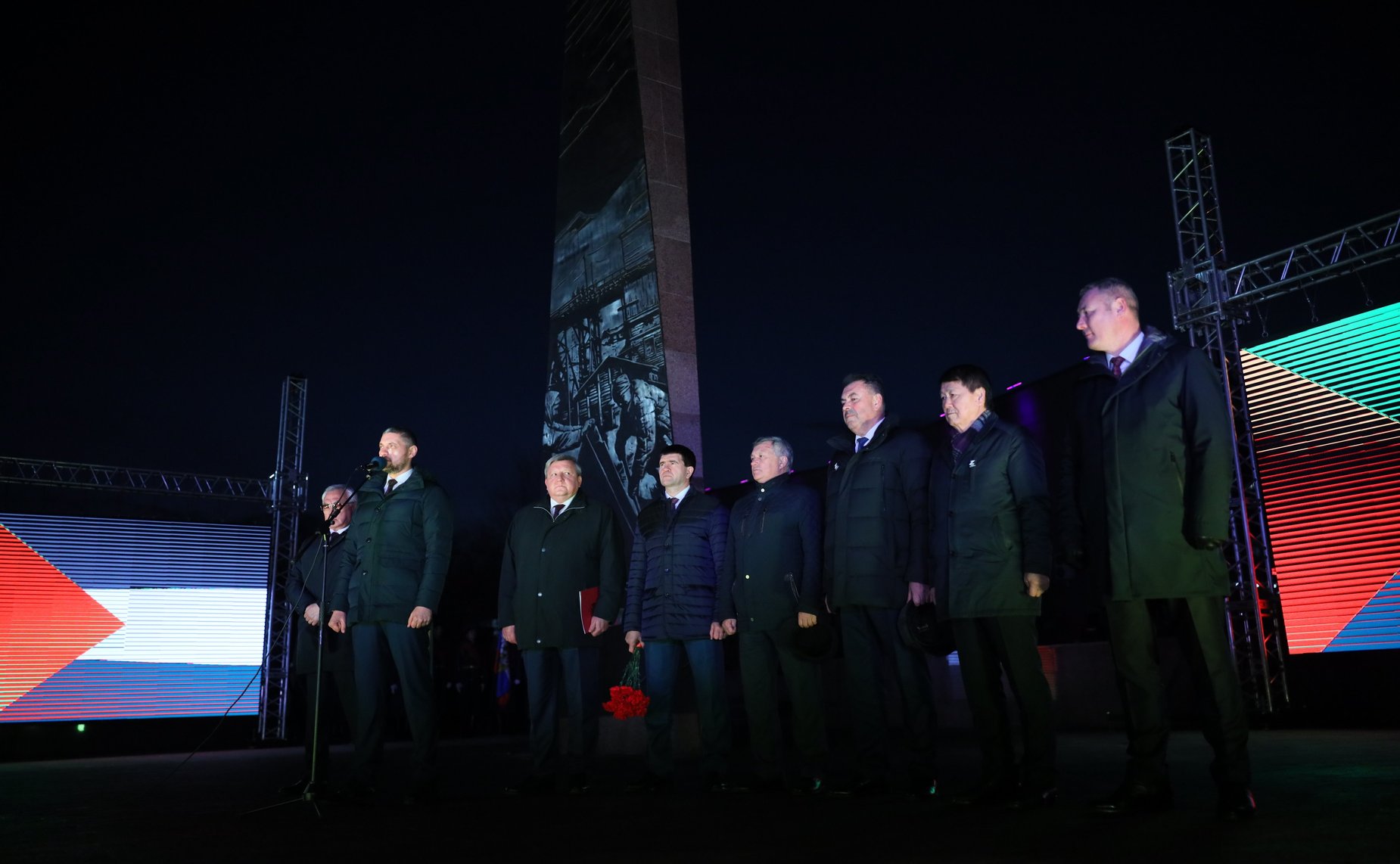 Баир Жамсуев и Сергей Михайлов приняли участие в торжественном открытии стелы «Чита – город трудовой доблести»