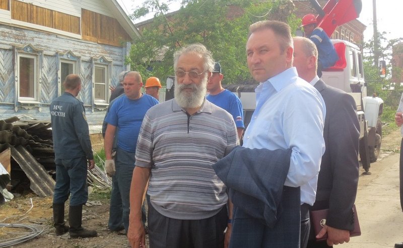 Е. Атанов и А. Чилингаров оценили последствия урагана в г. Ефремов в Тульской области
