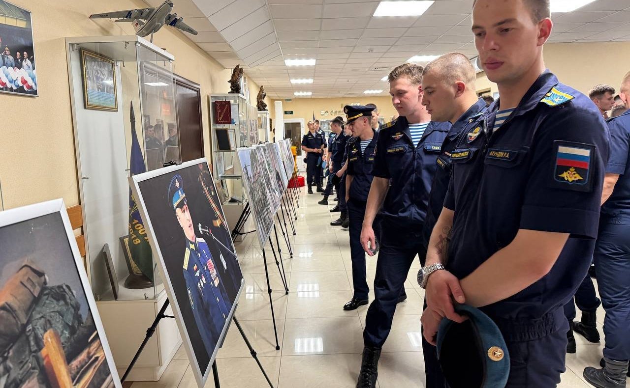 В Рязанском воздушно-десантном училище состоялось открытие фотовыставки «Герои Гостомеля»