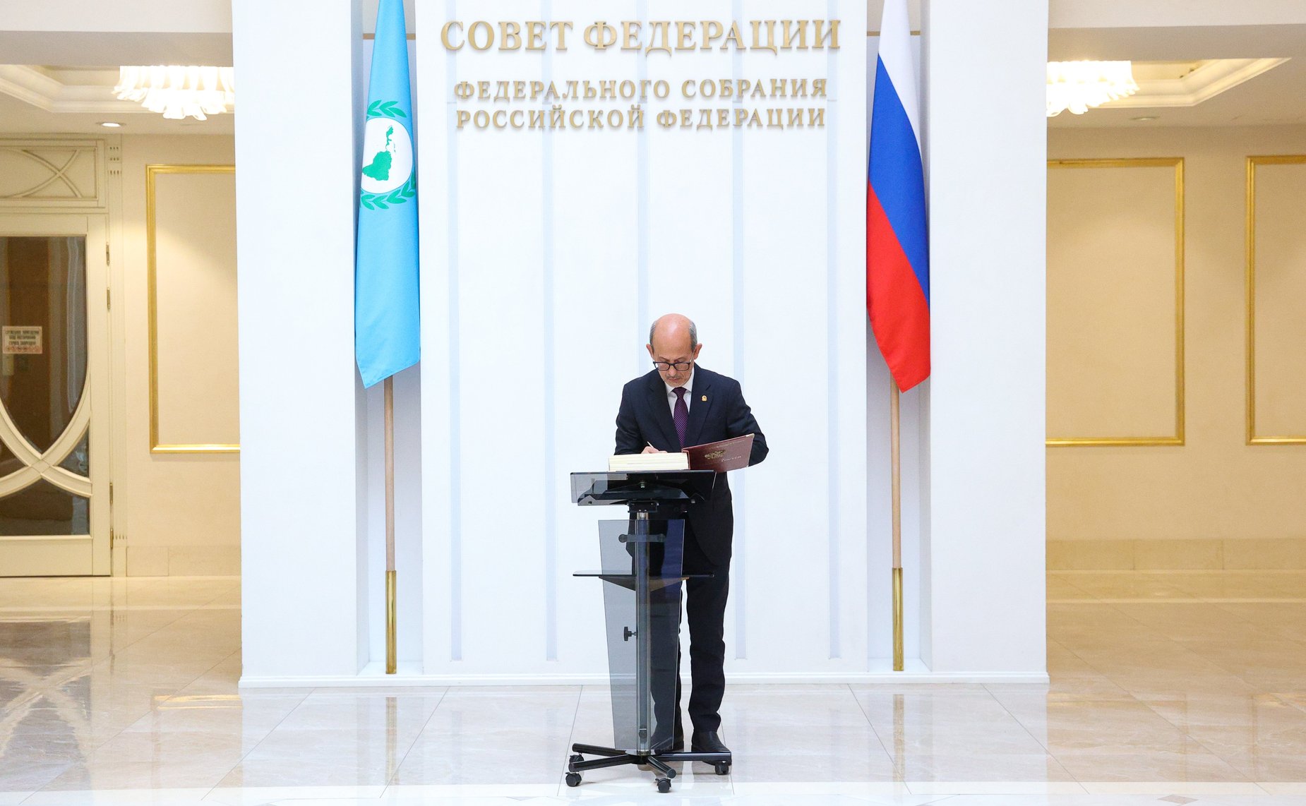 Валентина Матвиенко провела встречу с Председателем Парламента стран Латинской Америки и Карибского бассейна (ПАРЛАТИНО) Роландо Мигелем Гонсалесом Патрисио