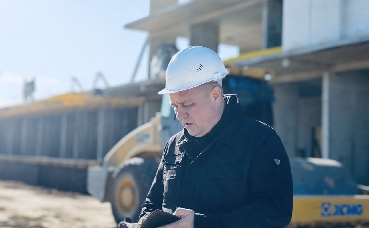 Игорь Кастюкевич посетил строительную площадку в Скадовске, где происходит комплексная застройка