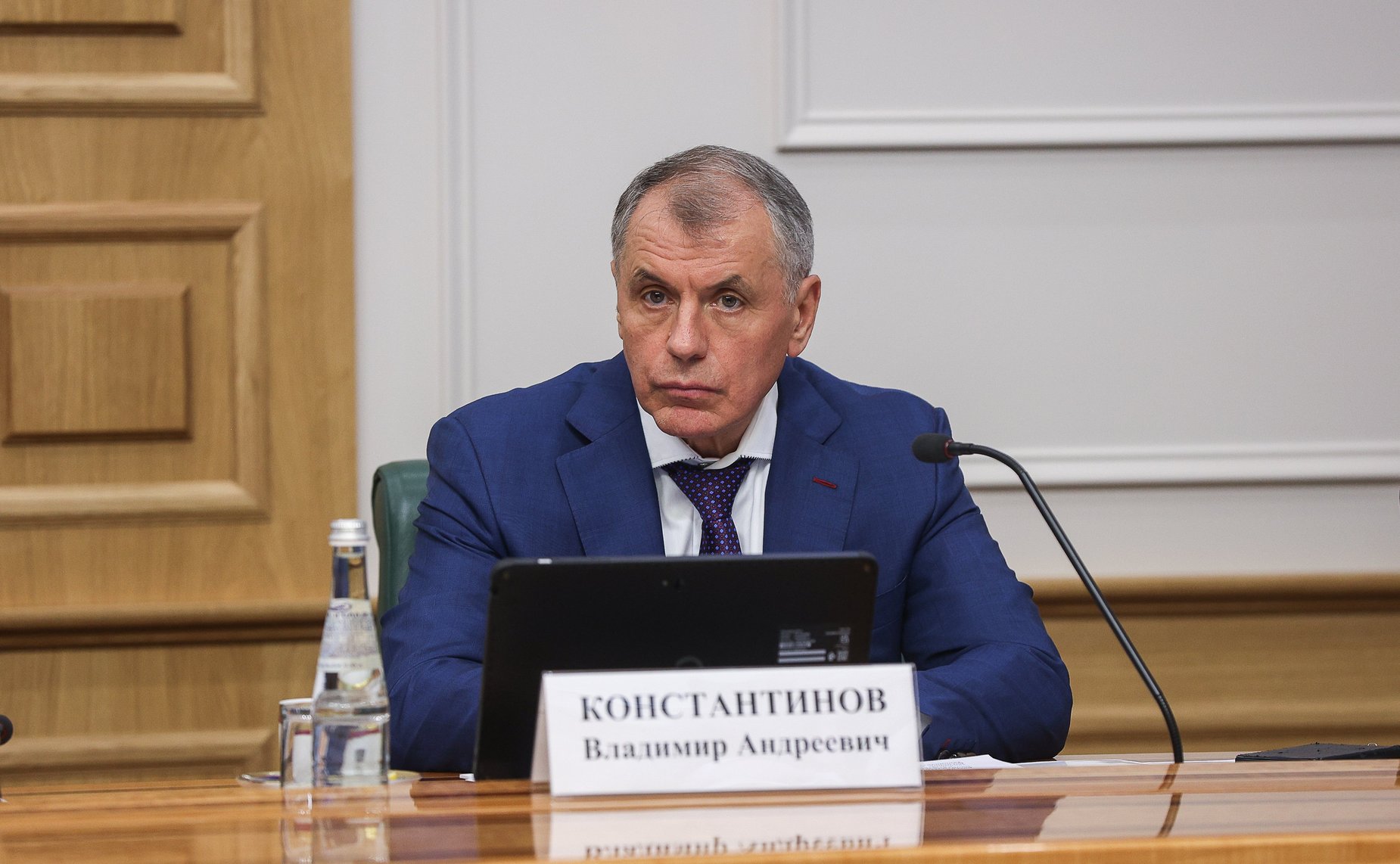 Владимир Константинов