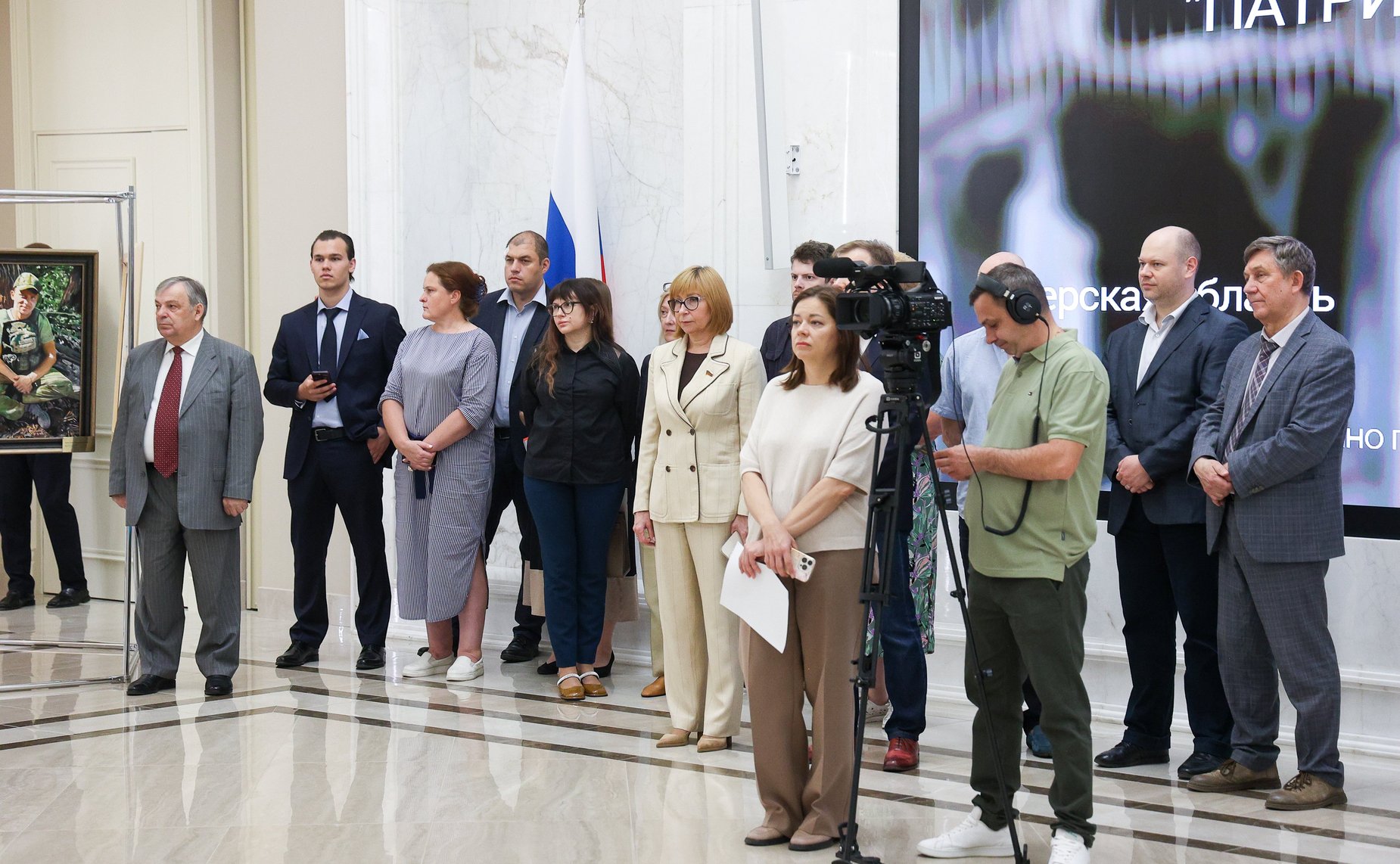 Открытие выставки картин «Патриоты», посвященной подвигам участников специальной военной операции