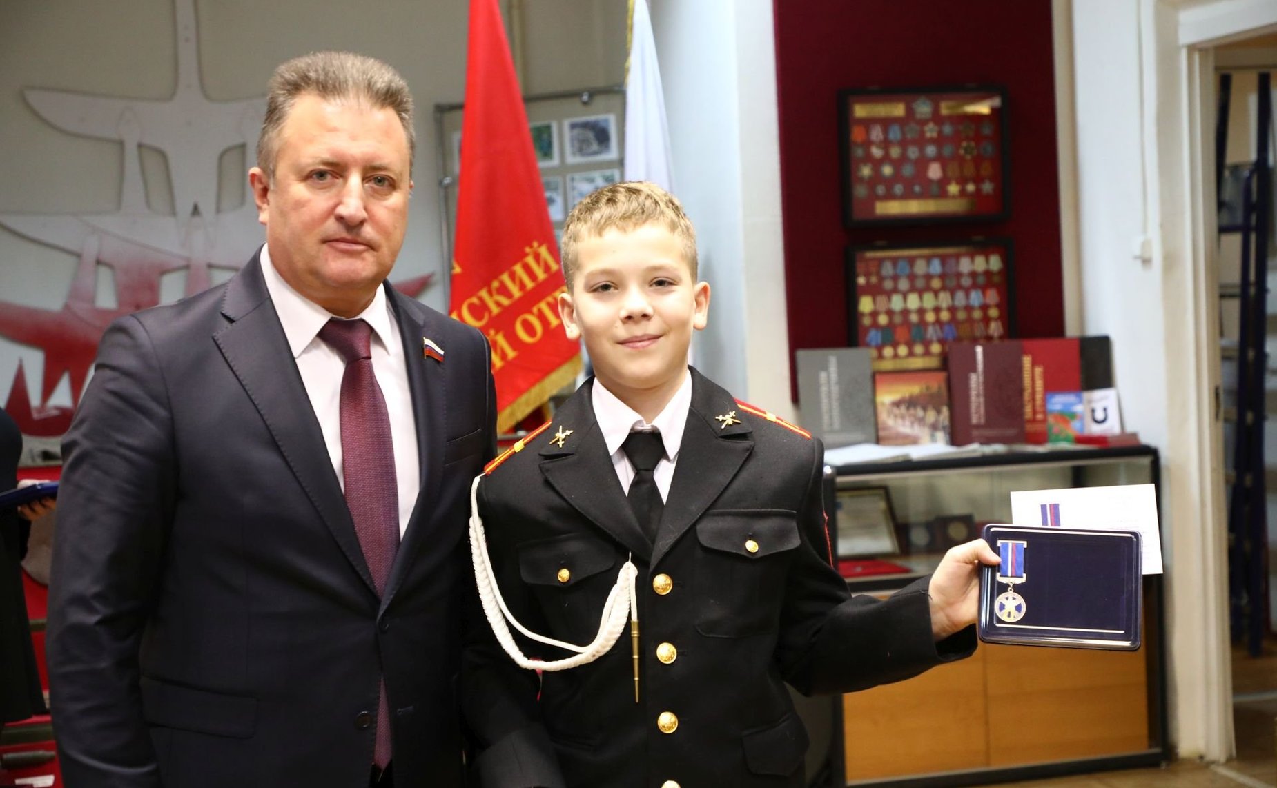 Евгений Богомазов принял участие в церемонии награждения юных героев Вологодчины медалью Совета Федерации «За проявленное мужество»