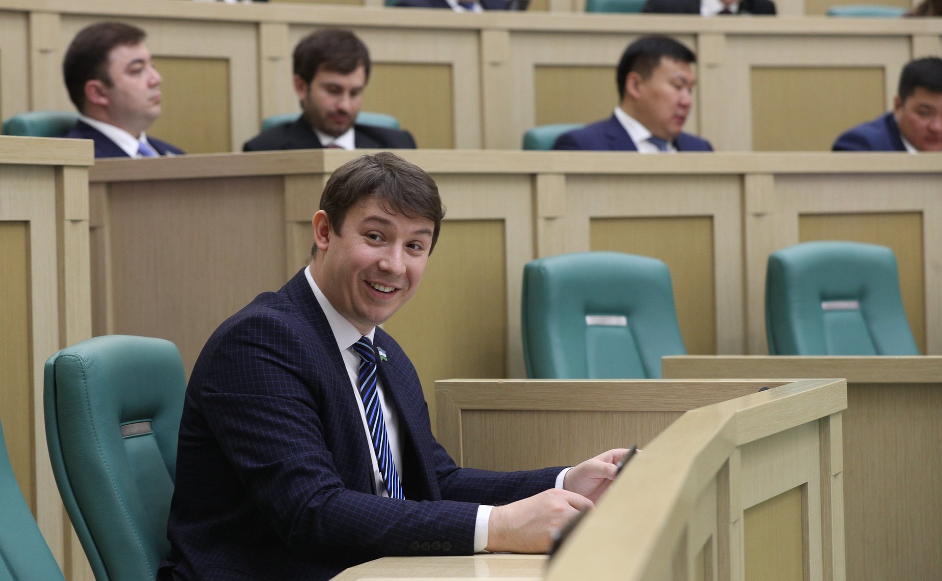 Пленарное заседание Форума молодых парламентариев: «Молодежь XXI века: сберегая наследие, развивая сотрудничество, приближая будущее»