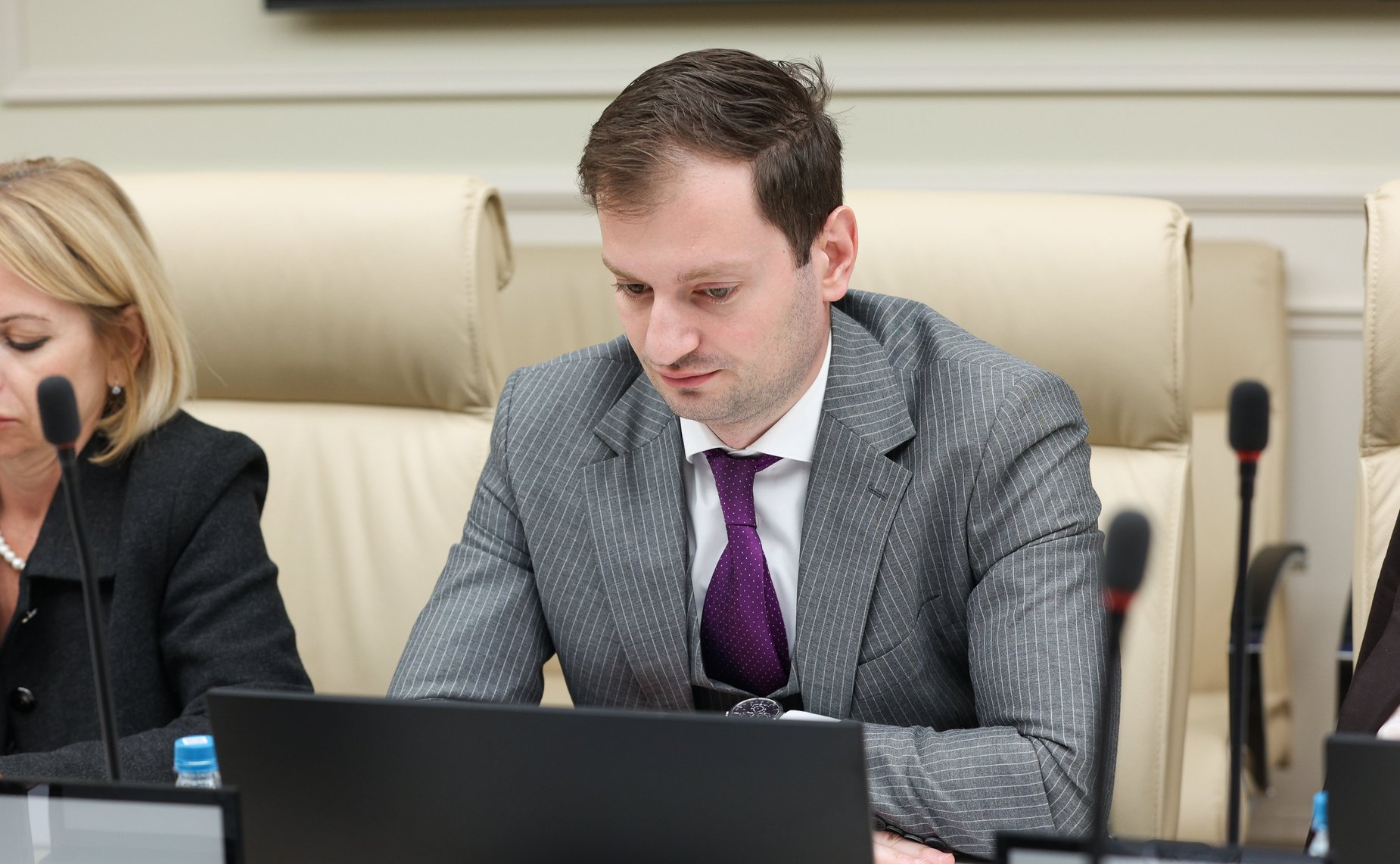 Круглый стол Комитета Совета Федерации по конституционному законодательству и государственному строительству «Актуальные вопросы судебной защиты прав детей: проблемы и пути решения»