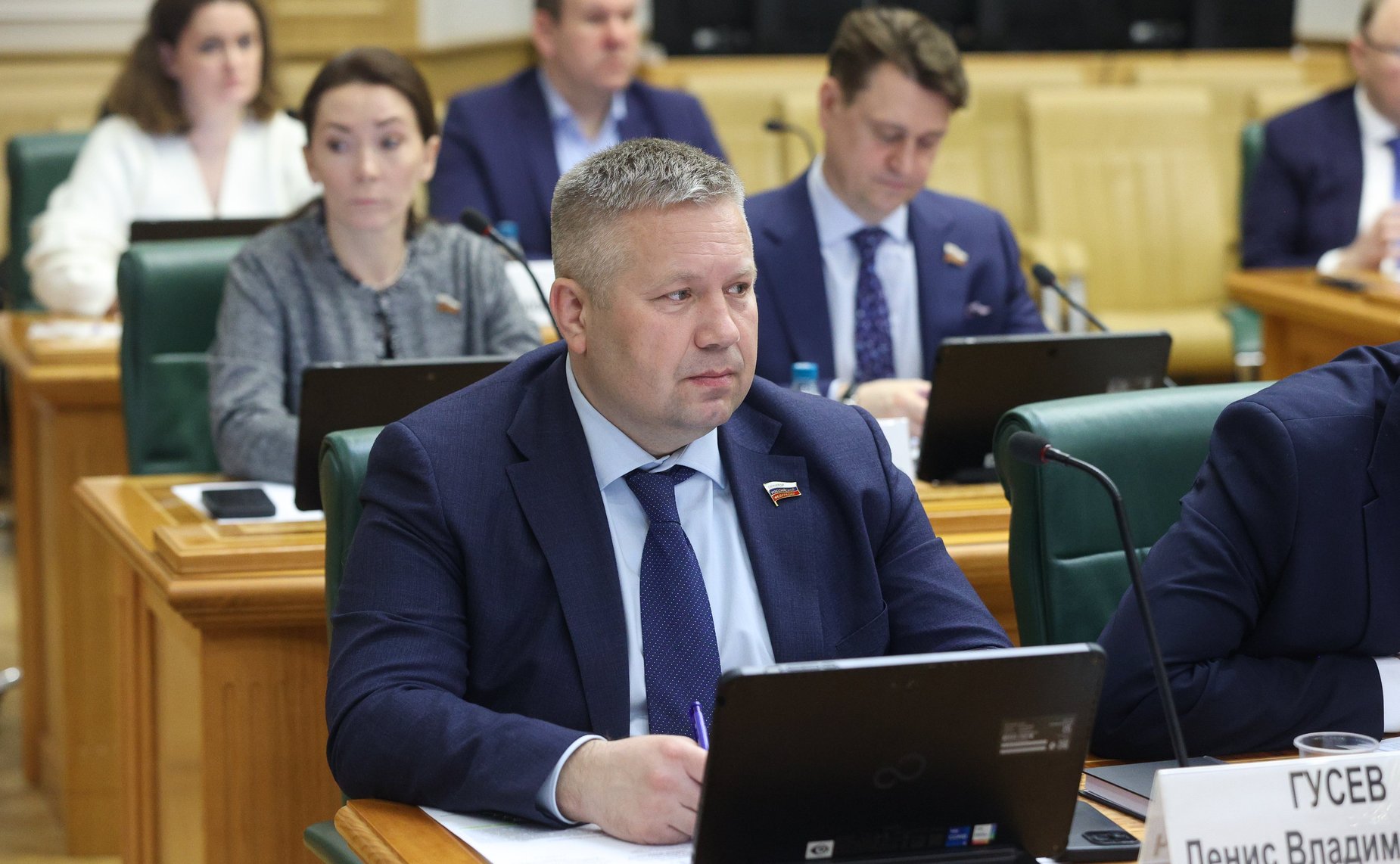 Денис Гусев