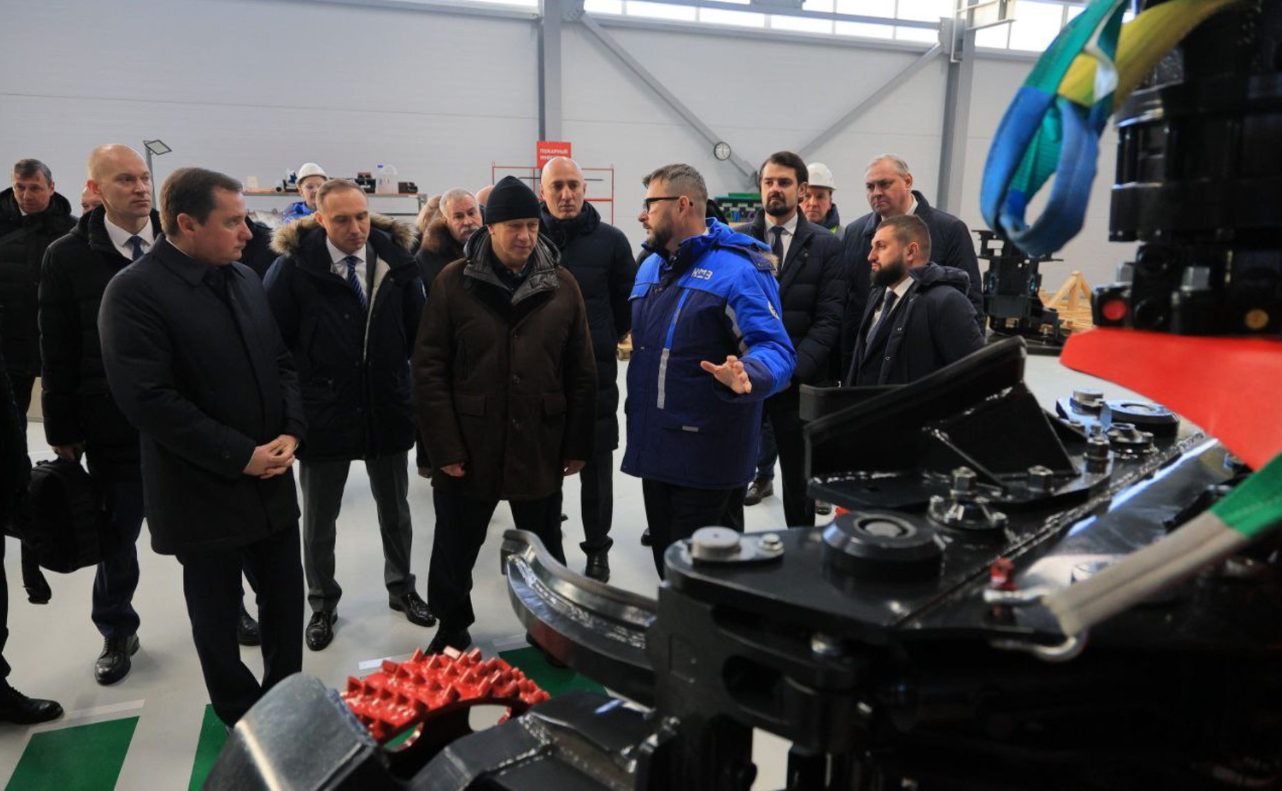 Сенаторы Иван Новиков и Юрий Борисов посетили объекты логистической инфраструктуры и приняли участие в совещании по социально-экономическому развитию региона