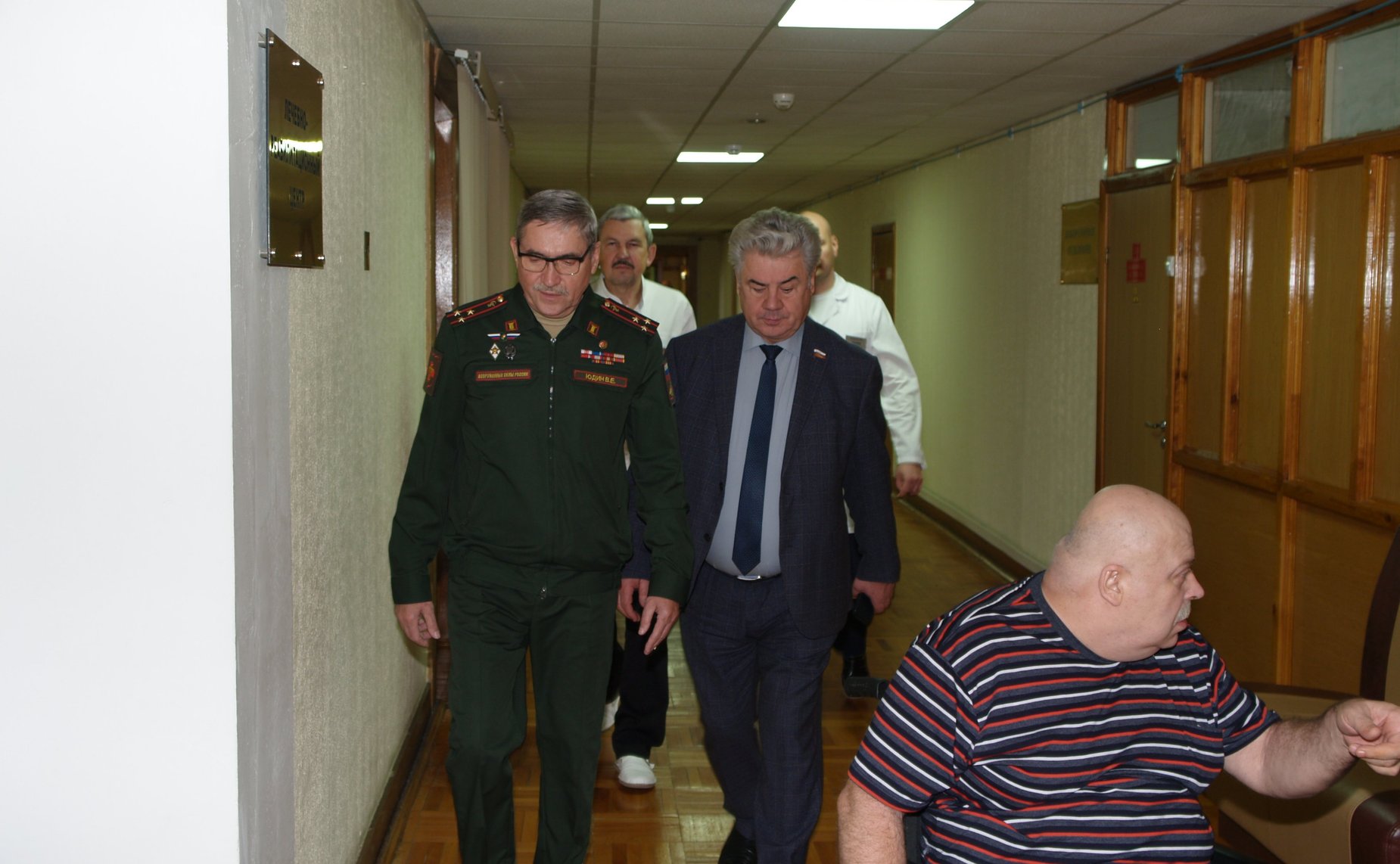 Председатель Комитета СФ по обороне и безопасности Виктор Бондарев посетил Лечебно-реабилитационный центр Центрального военно-клинического госпиталя им. А.А. Вишневского