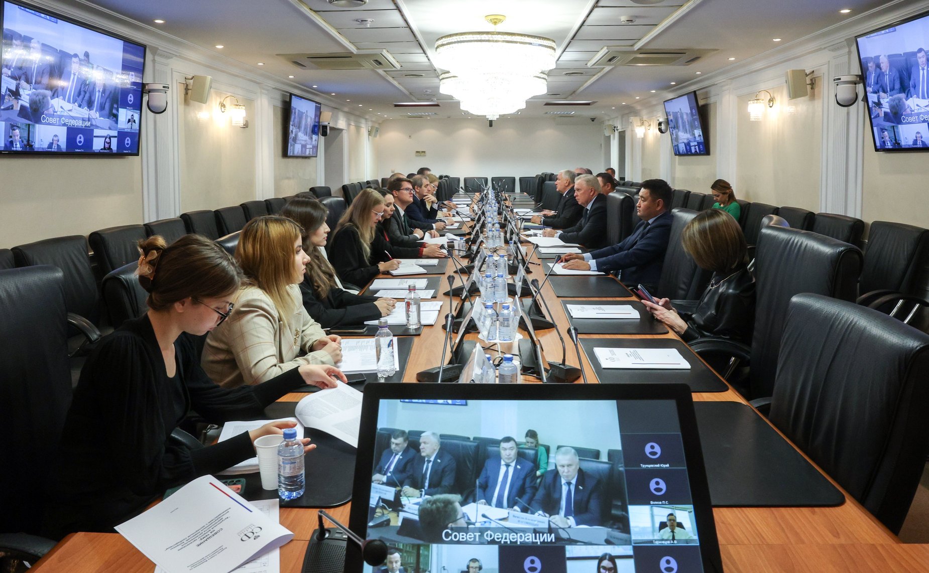 Совещание Комитета Совета Федерации по Регламенту и организации парламентской деятельности «Актуальные вопросы организации деятельности региональных антикоррупционных комиссий: вопросы взаимодействия с экспертным сообществом»