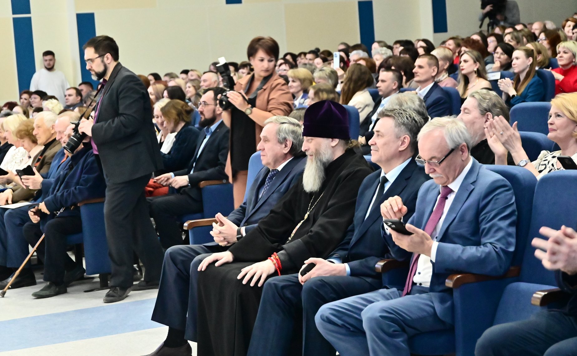 Владимир Городецкий принял участие в церемонии награждения победителей региональных этапов всероссийских педагогических конкурсов