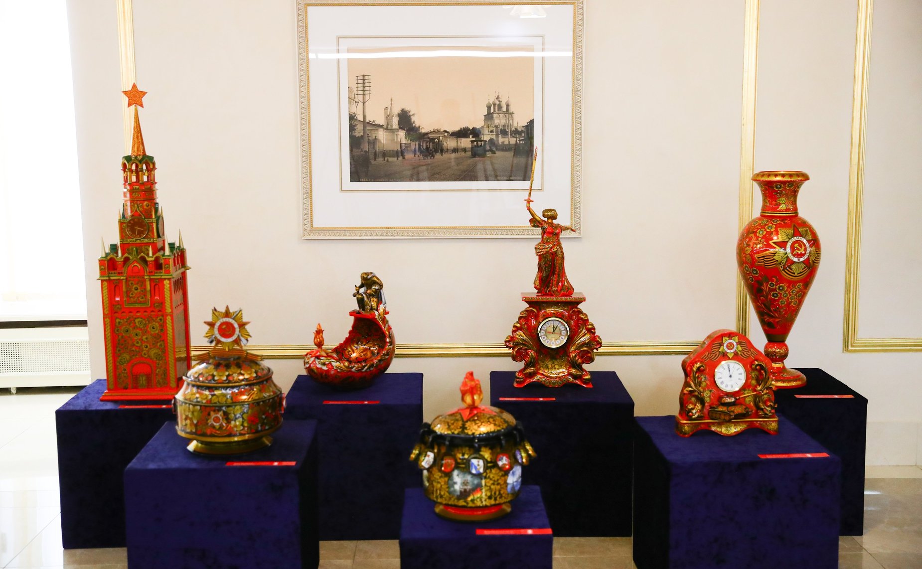 Открытие в Совете Федерации выставки «Великая Отечественная война 1941 – 1945 годов в произведениях мастеров народных художественных промыслов России»