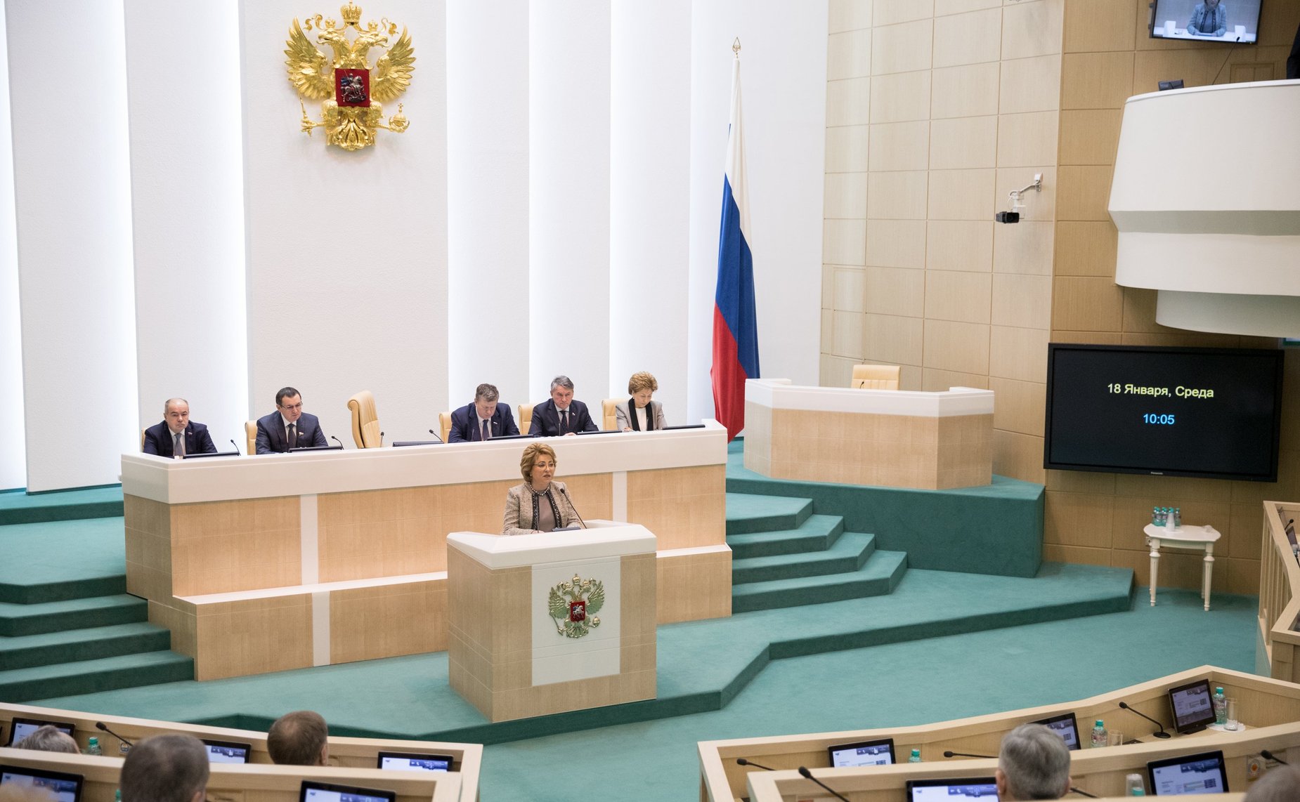 В. Матвиенко