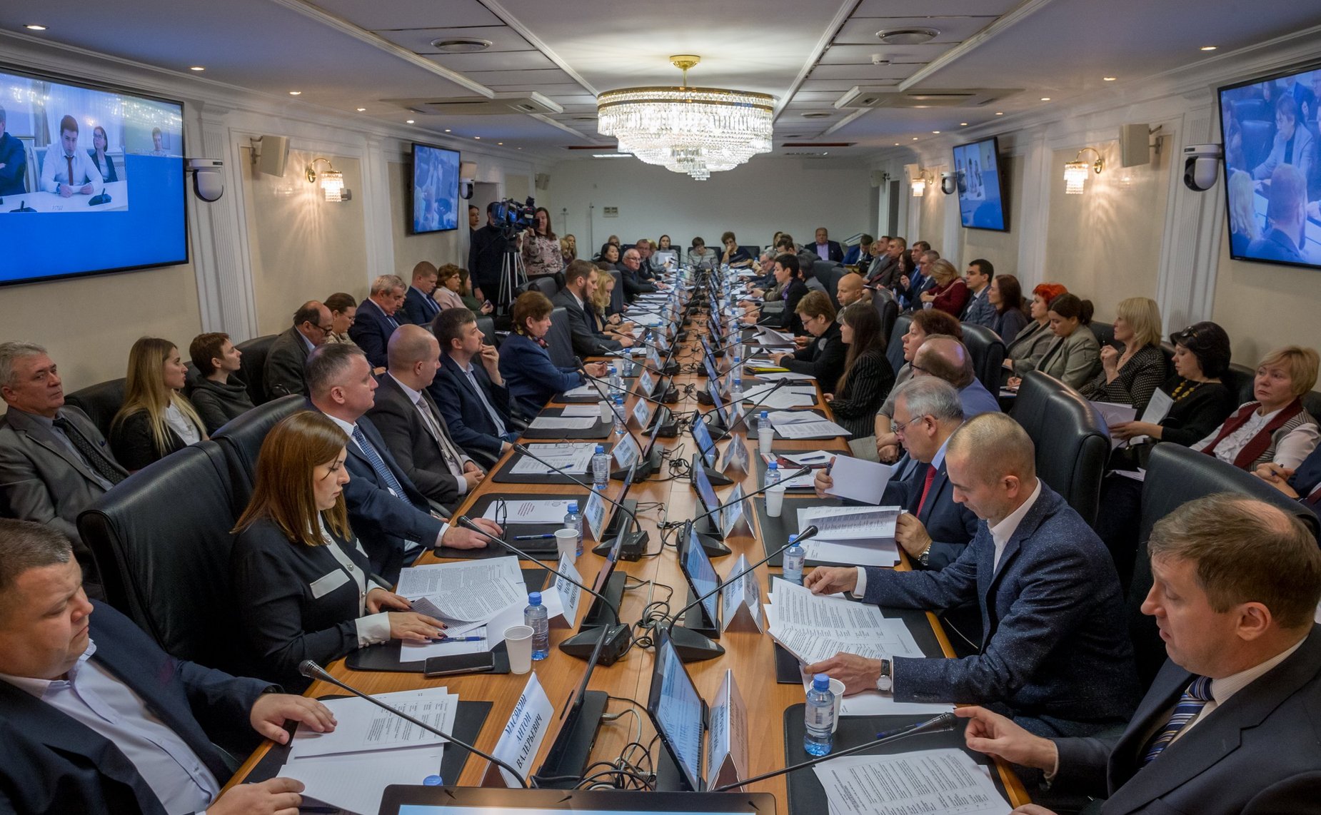 «Круглый стол» Комитета СФ по конституционному законодательству и государственному строительству