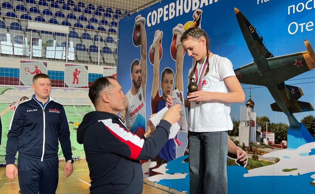 Игорь Мурог провел первые в Рязанской области соревнования по гиревому спорту на призы сенатора