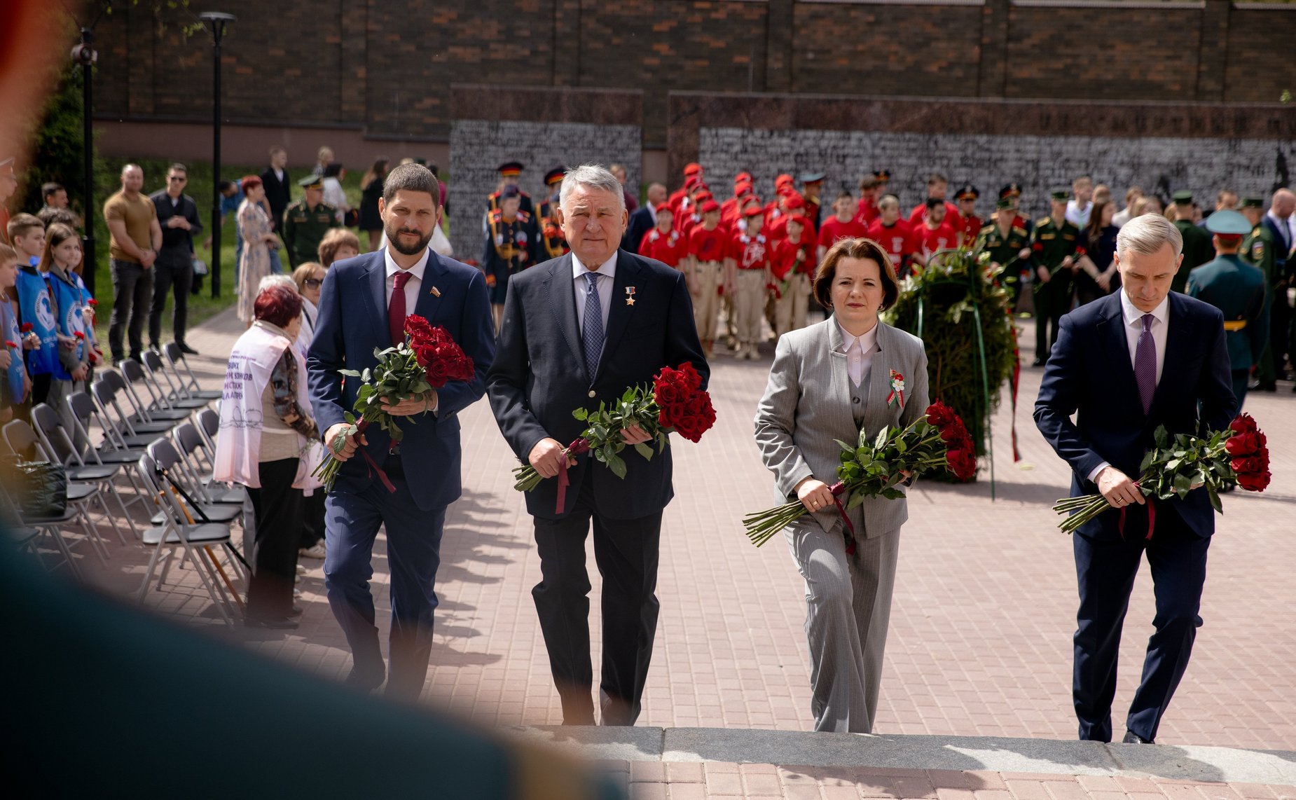 Митинг, возложение цветов в сквере Памяти Героев выставке «Возрождение Донбасса»