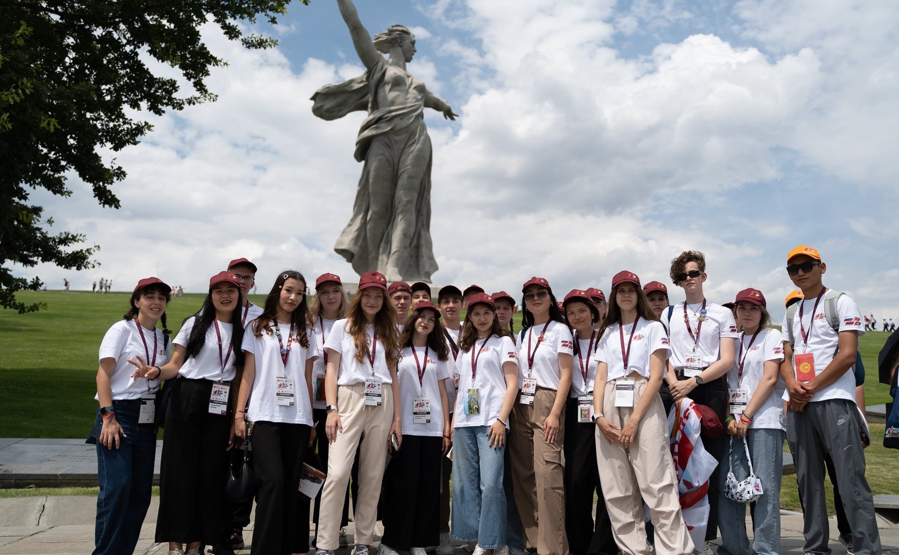 Сергей Горняков приветствовал участников культурно-образовательного проекта «Поезд Памяти» в Волгограде