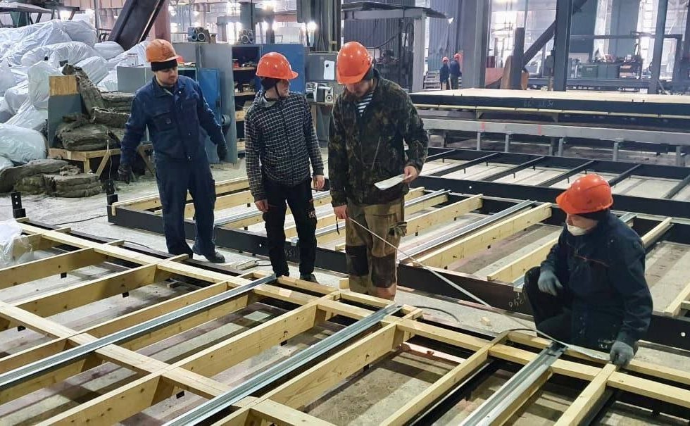 Андрей Базилевский провел заседание рабочей группы по созданию быстровозводимых конструкций объектов отдыха детей и их оздоровления в регионе