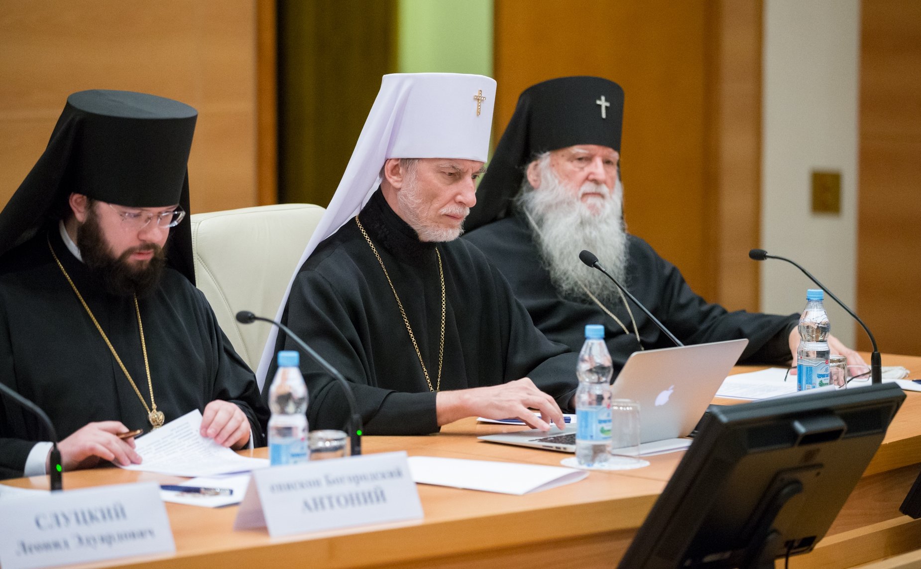 Заседание «круглого стола» по тему «Соотечественники за рубежом: прошлое и настоящее»