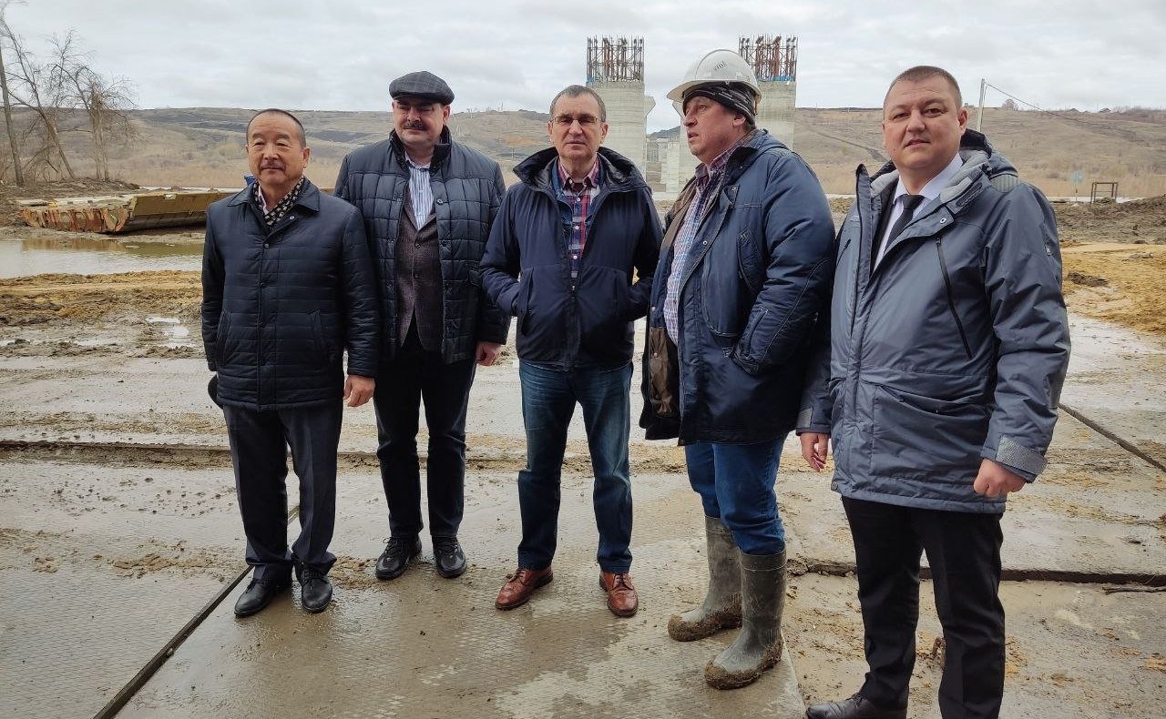 Николай Федоров ознакомился с ходом строительства шестого этапа скоростной автомобильной дороги М-12 «Москва – Нижний Новгород – Казань» в Чувашии