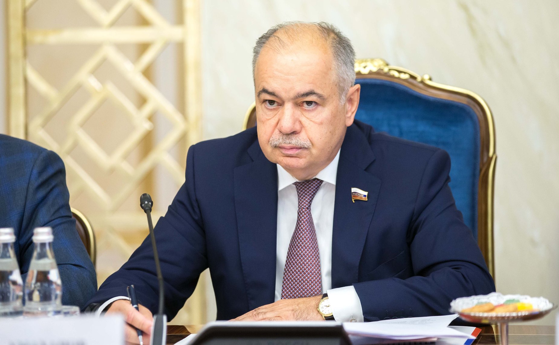 Встреча И. Умаханова с Председателем Мажилиса Парламента Республики Казахстан Н. Нигматулиным