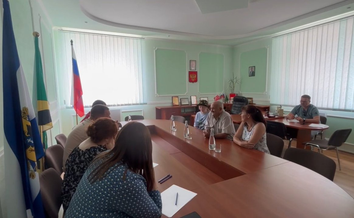 Игорь Кастюкевич провел прием по личным вопросам в пгт Новотроицкое Херсонской области