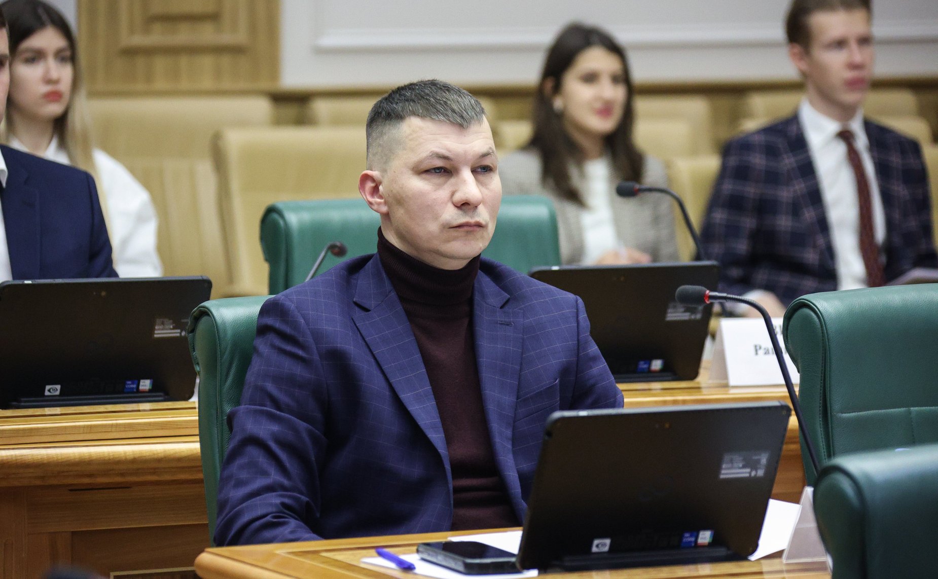 Круглый стола на тему «Цифровое водительское удостоверение на право управления транспортным средством: законодательные аспекты»