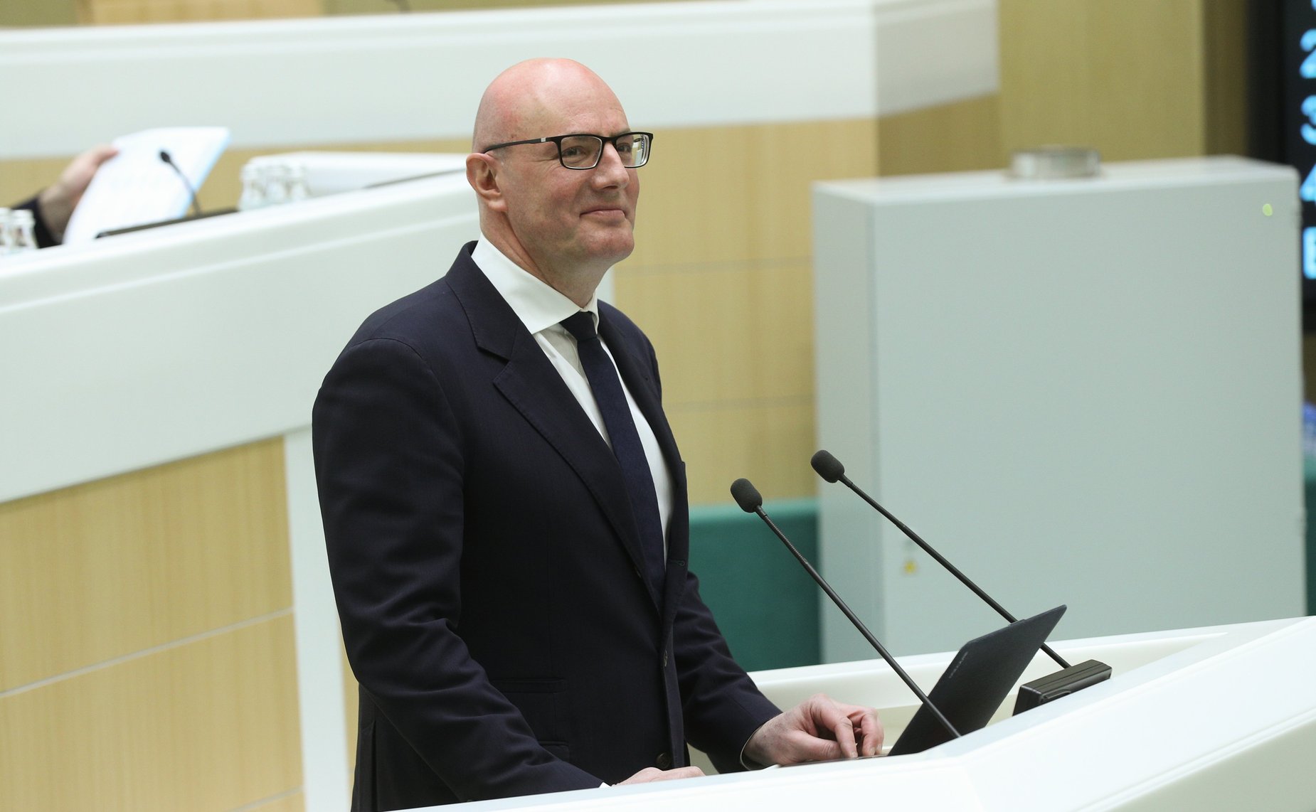 Дмитрий Чернышенко