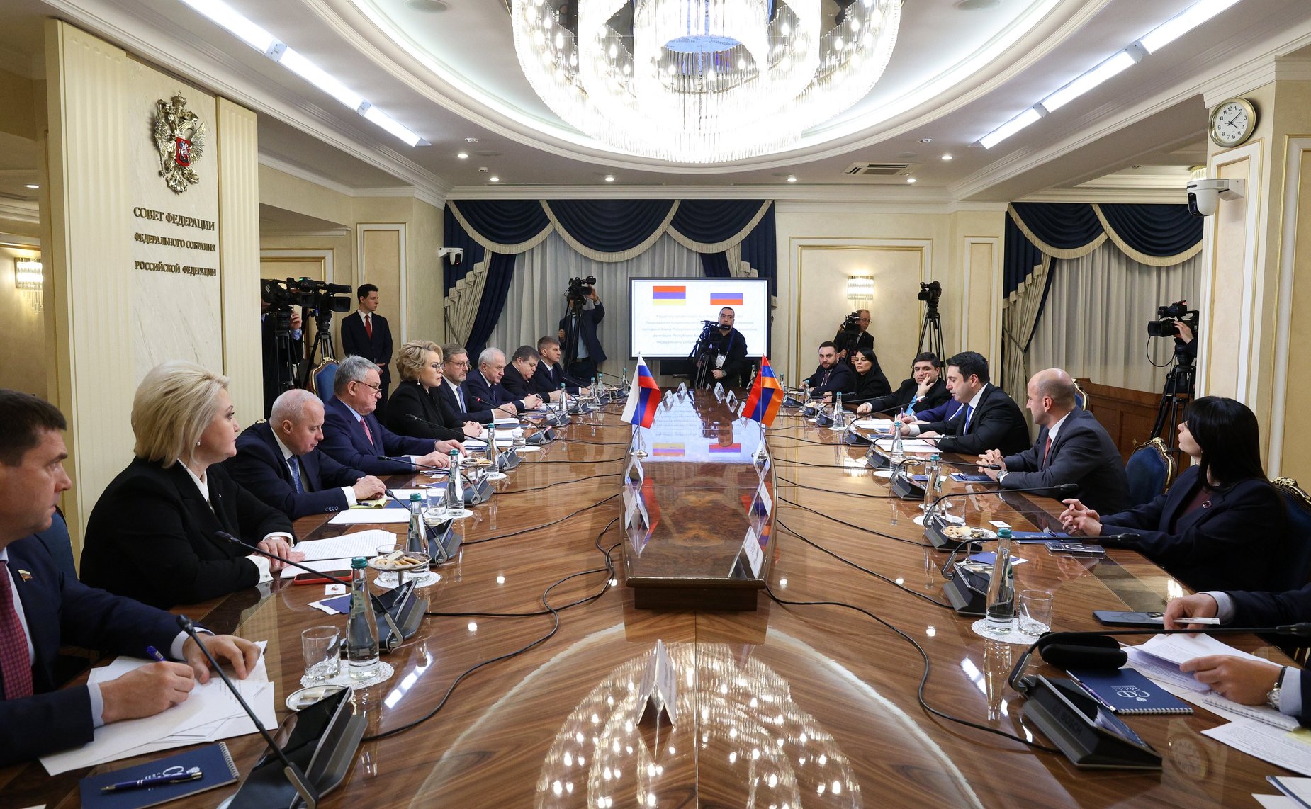 Встреча Председателя Совета Федерации Валентины Матвиенко с Председателем Национального Собрания Республики Армения Аленом Симоняном