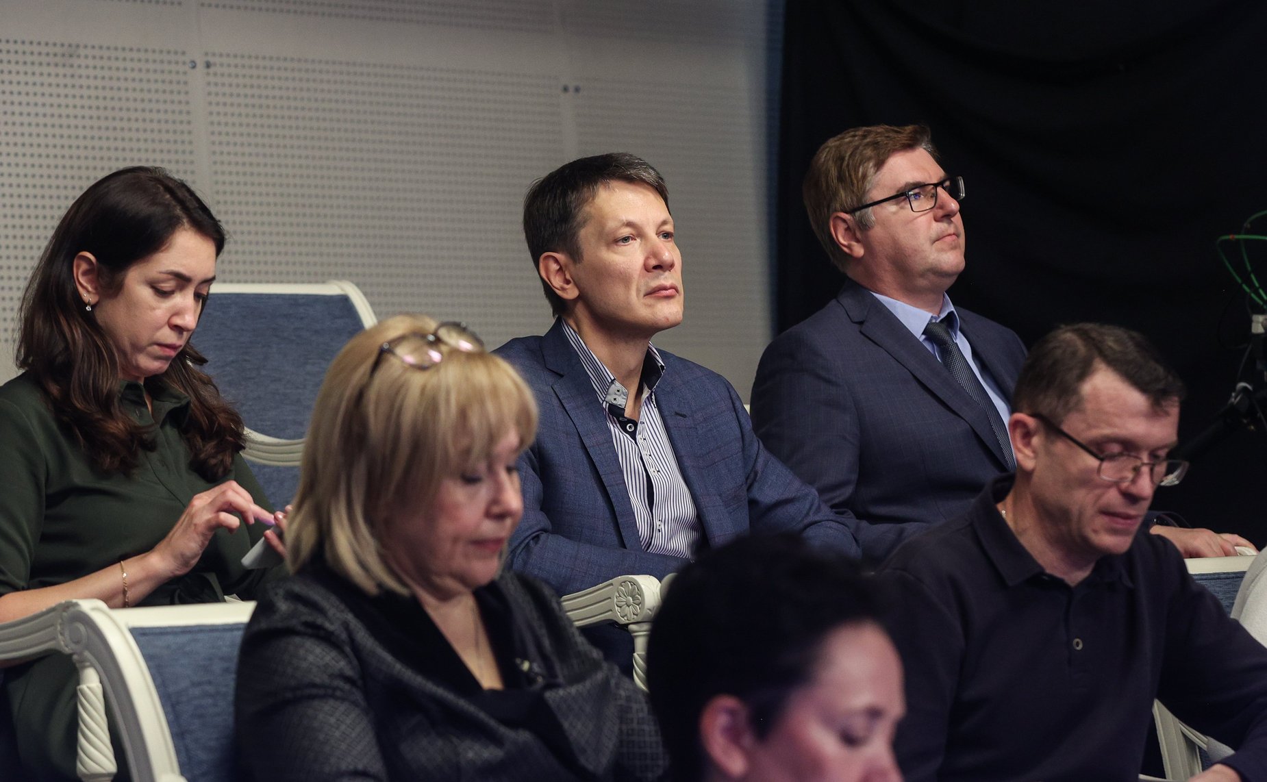 Парламентский диалог с председателем Фонда пенсионного и социального страхования РФ