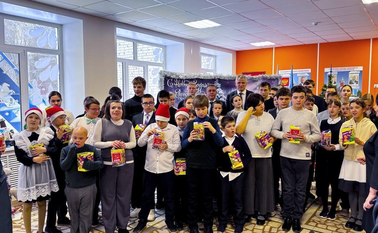 Айрат Гибатдинов поздравил воспитанников ульяновских интернатов с наступающими праздниками